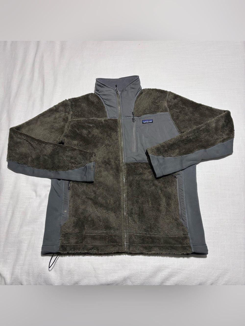Men’s Patagonia Polartec R3 Hi-Loft Jacket | Dark Green | Large | Style #25700